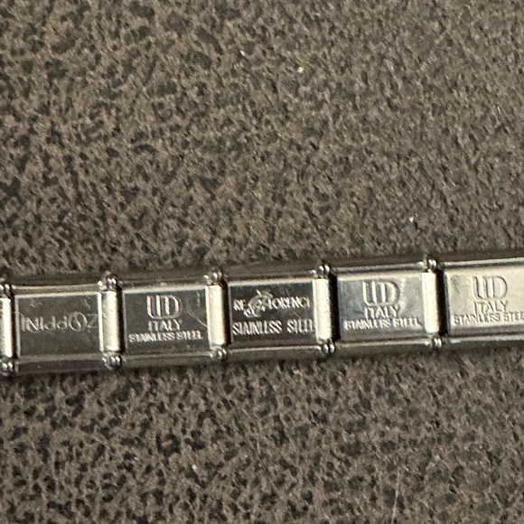 Women’s Italian Silver link charm bracelet - Picture 10 of 12